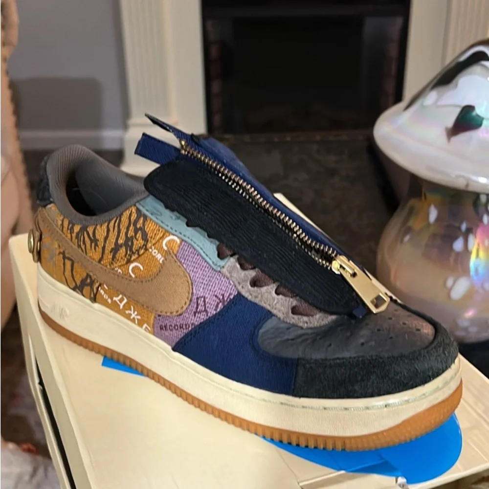 Men's Travis Scott cactus jack Air Force 1 low - Picture 4 of 7